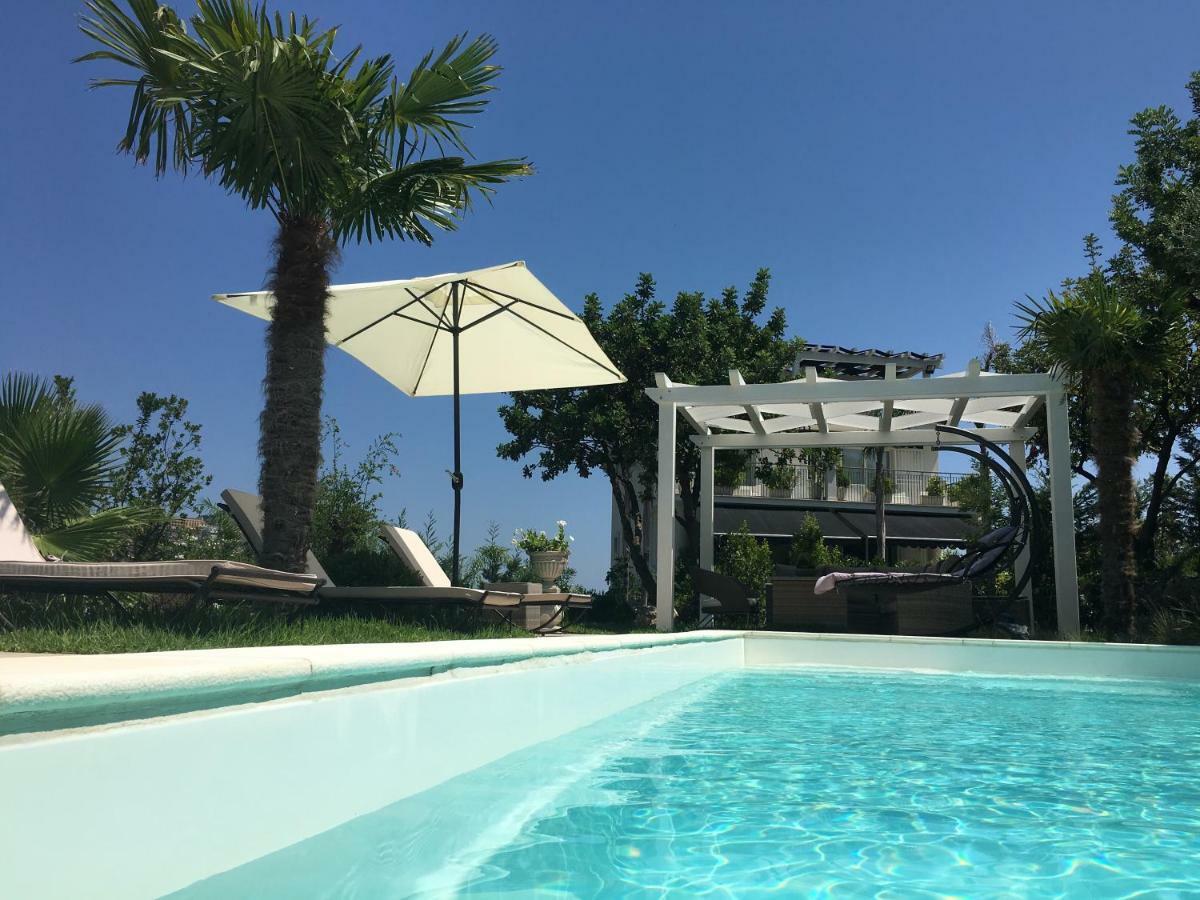 Villa Nina 2013 Appartamento Taormina Buitenkant foto