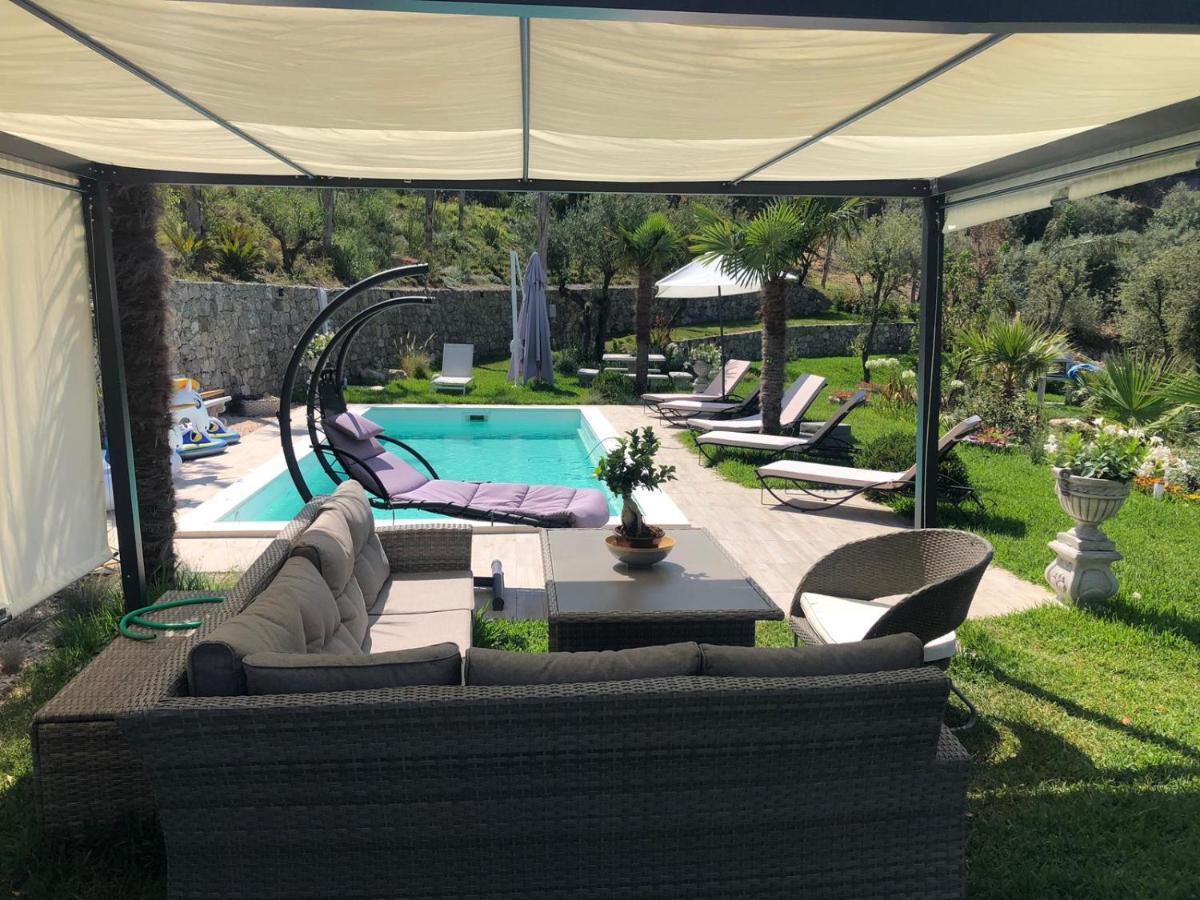 Villa Nina 2013 Appartamento Taormina Buitenkant foto